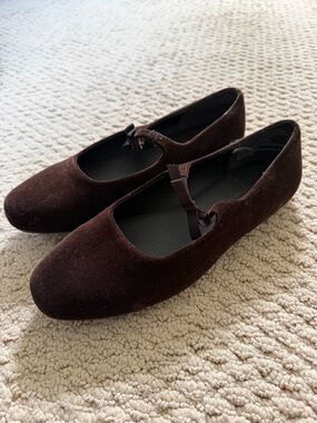 AE Women’s Brown Slip-On Mary Jane Flats W8